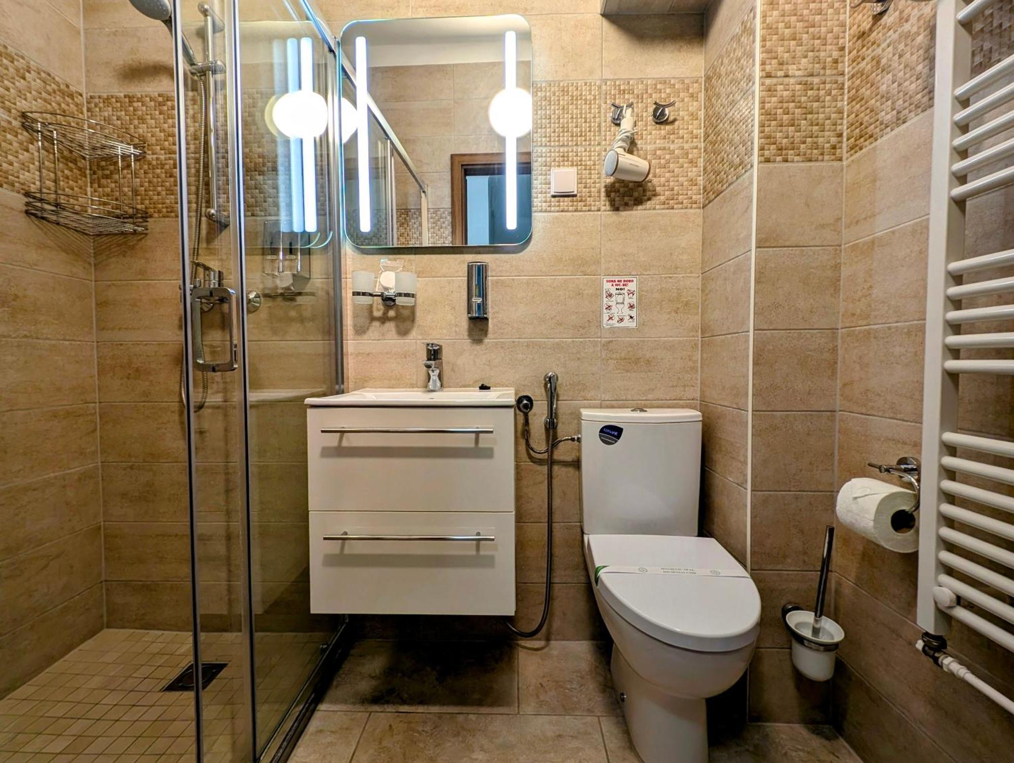 Moon Light Apartment Hévíz Екстериор снимка
