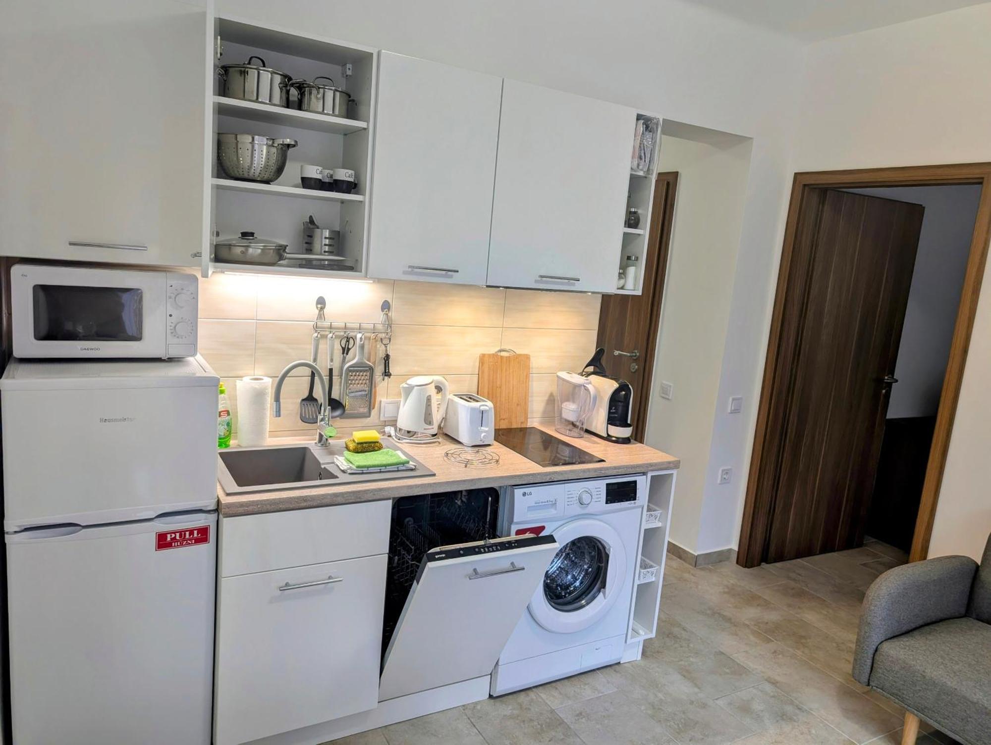 Moon Light Apartment Hévíz Екстериор снимка