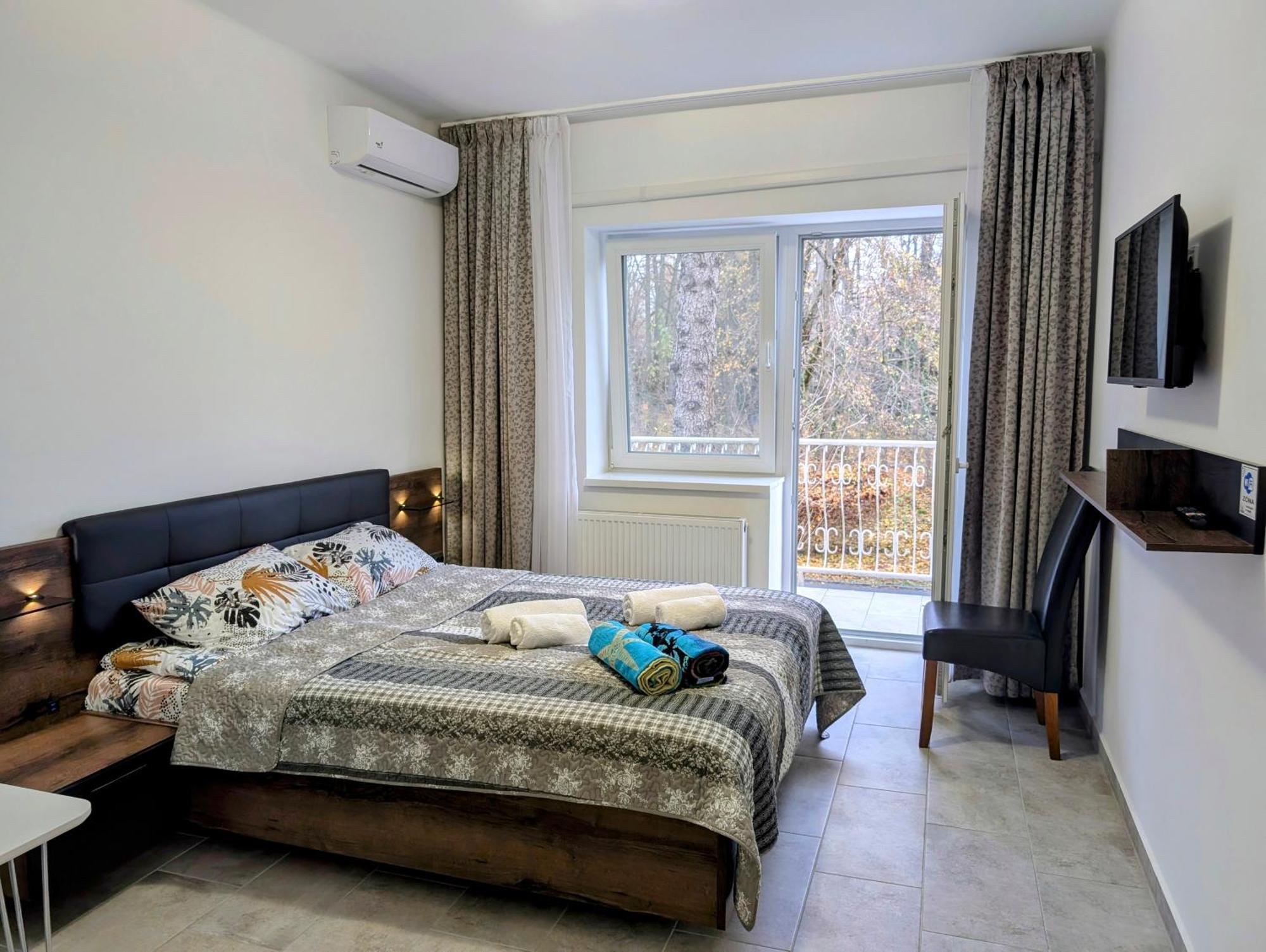 Moon Light Apartment Hévíz Екстериор снимка