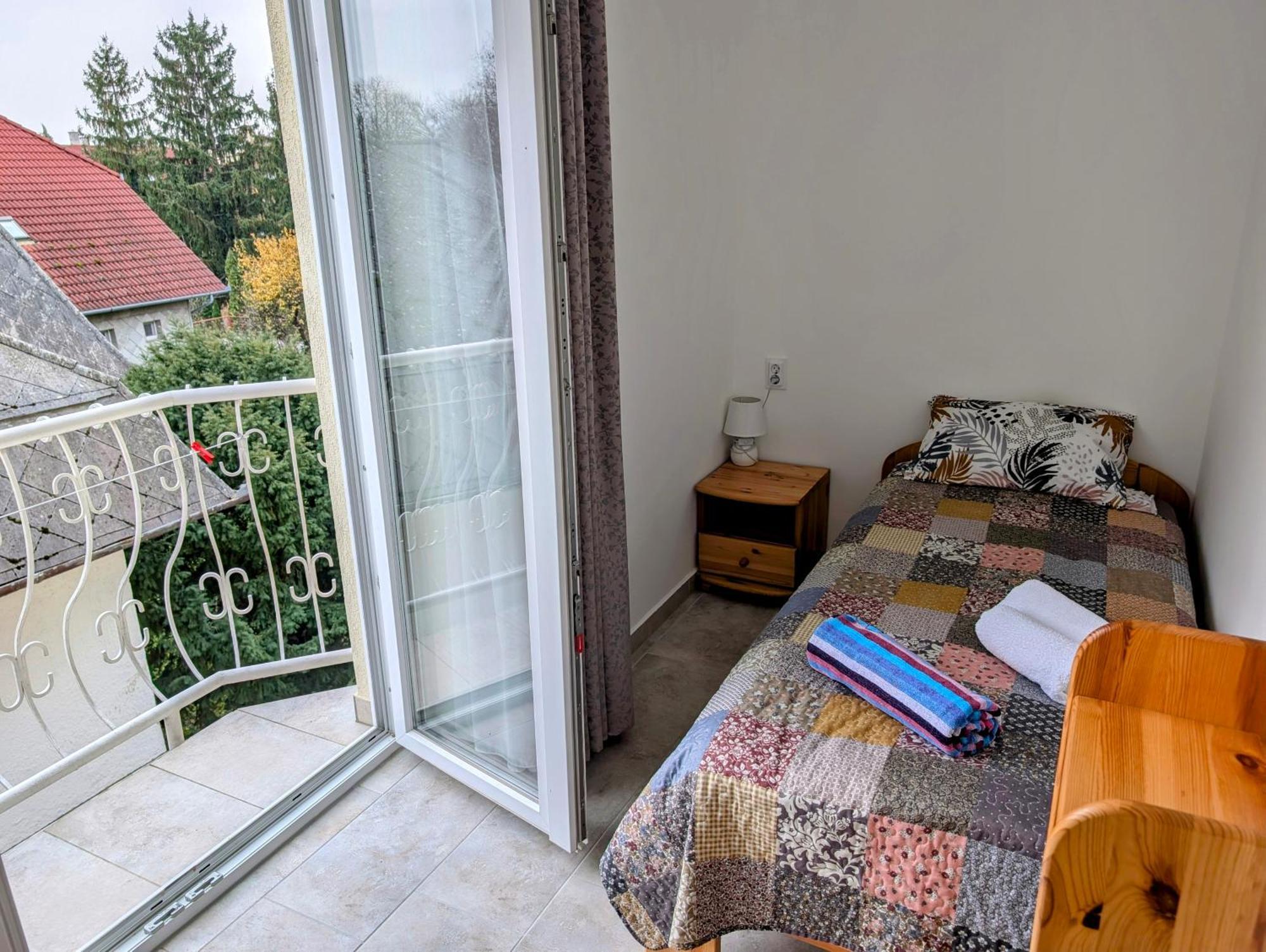 Moon Light Apartment Hévíz Екстериор снимка